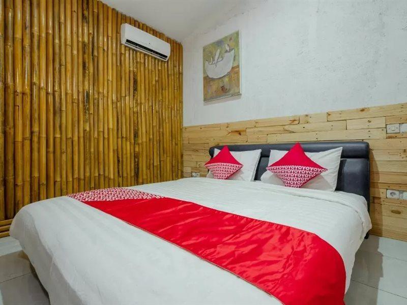 Oyo 2380 Alea Guesthouse Muntilan Zewnętrze zdjęcie