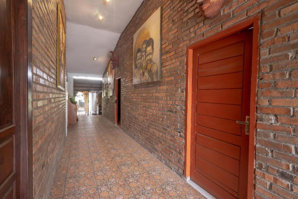 Oyo 2380 Alea Guesthouse Muntilan Zewnętrze zdjęcie