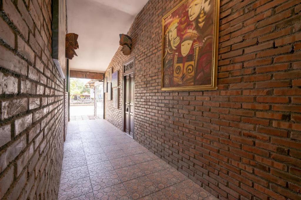 Oyo 2380 Alea Guesthouse Muntilan Zewnętrze zdjęcie
