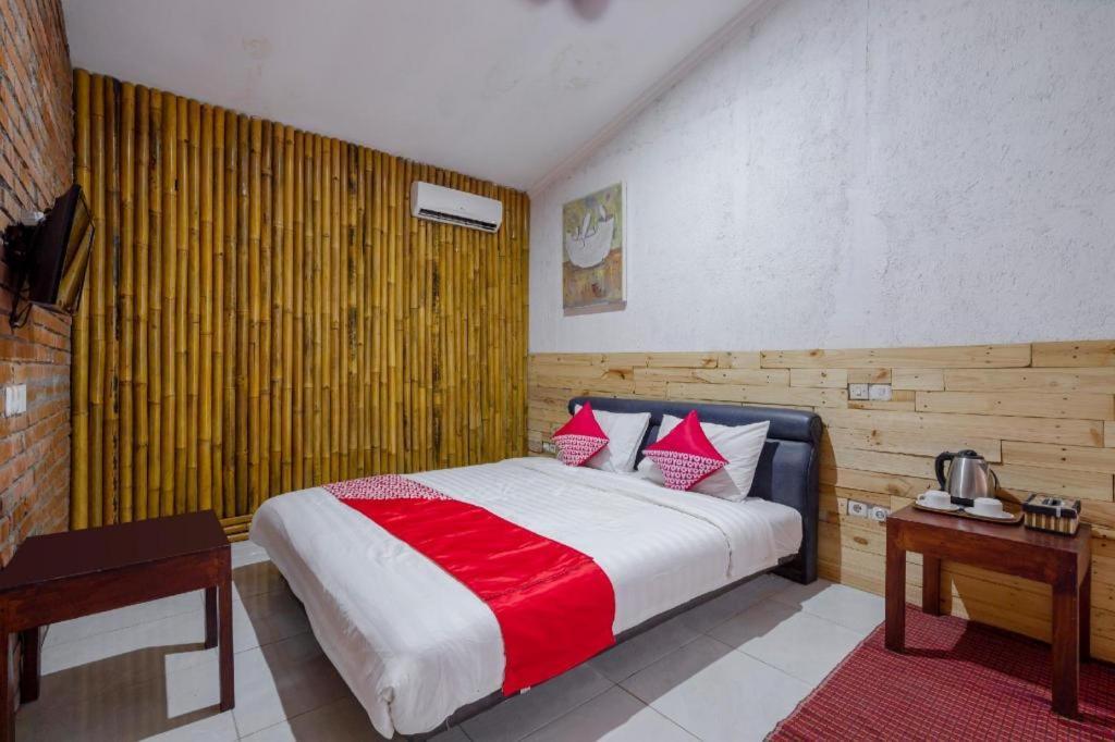 Oyo 2380 Alea Guesthouse Muntilan Zewnętrze zdjęcie