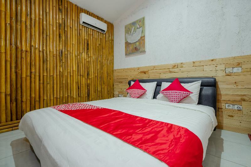 Oyo 2380 Alea Guesthouse Muntilan Zewnętrze zdjęcie