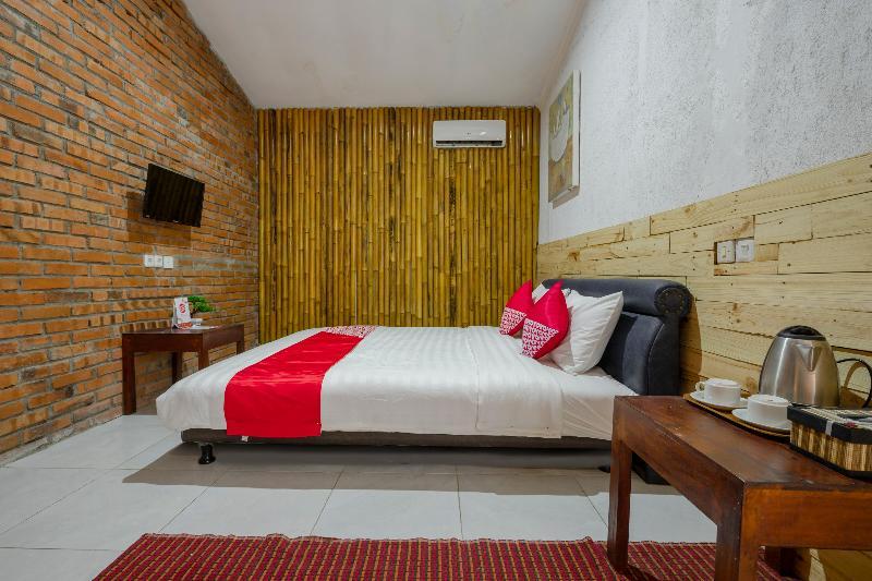 Oyo 2380 Alea Guesthouse Muntilan Zewnętrze zdjęcie