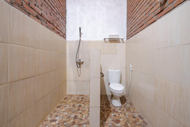 Oyo 2380 Alea Guesthouse Muntilan Zewnętrze zdjęcie