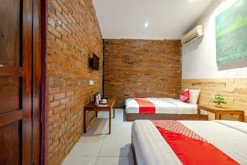 Oyo 2380 Alea Guesthouse Muntilan Zewnętrze zdjęcie